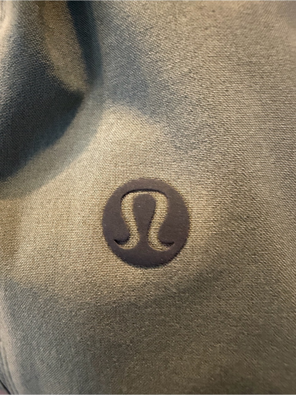 Lululemon Pacebreaker 5” Short in Olive Green (M) - Picture 3 of 4
